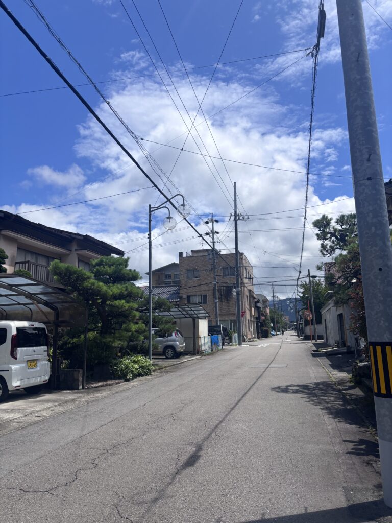 団子茶屋郡上八幡に向かう途中の道
