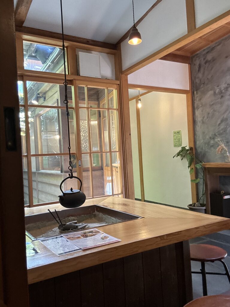団子茶屋郡上八幡囲炉裏のある席