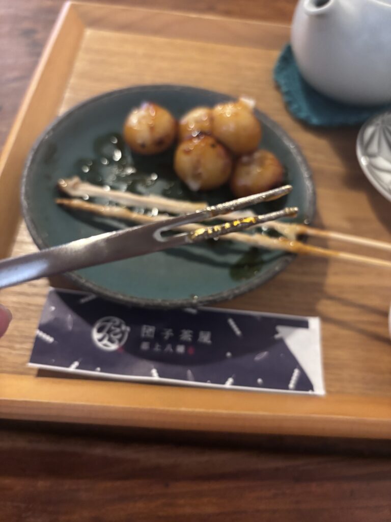 団子茶屋郡上八幡　美味しいみたらし団子