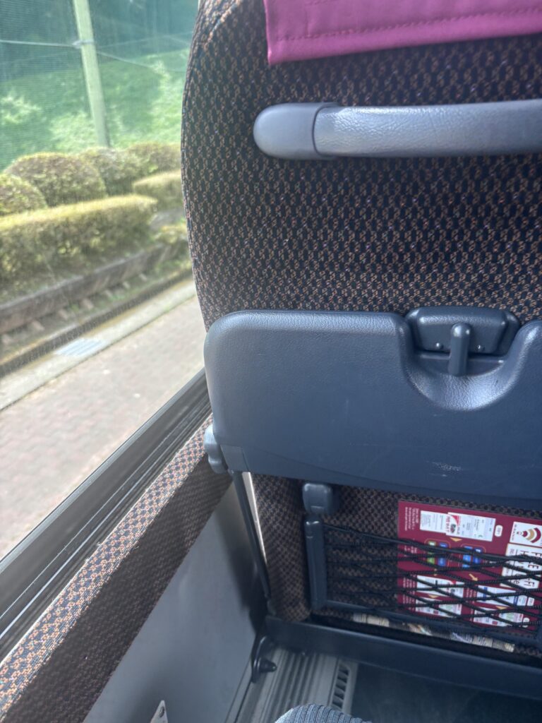 岐阜駅行きの高速バスの車内