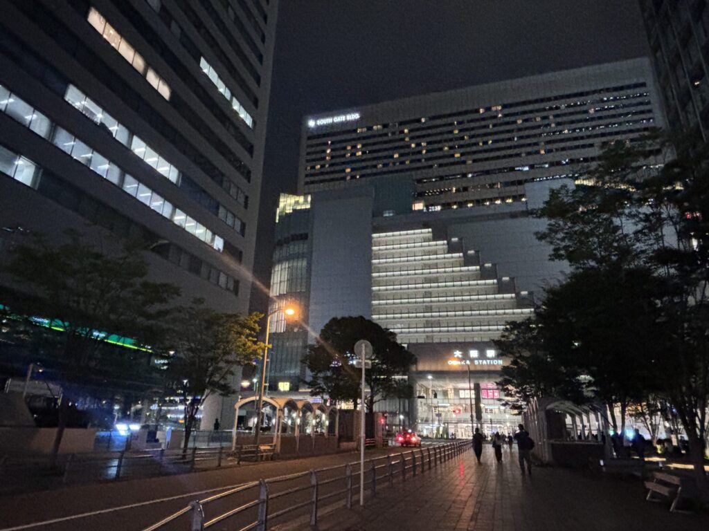 大阪駅前